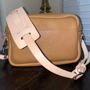 Go Forth Goods Sarah Crossbody